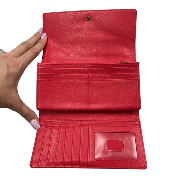 Fossil Logan Quilted Leather Flap Wallet in Cherry Red - Picture 2 of 10